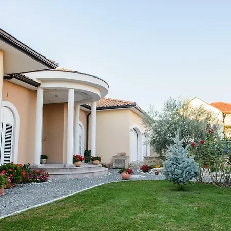 Villa Vacanza *