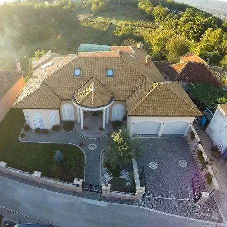 Villa Vacanza فيلة